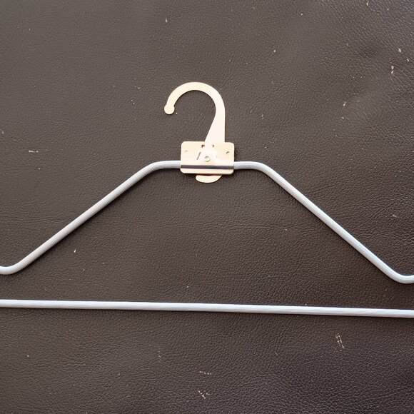 LV Folding Hanger - Picture 4 of 4